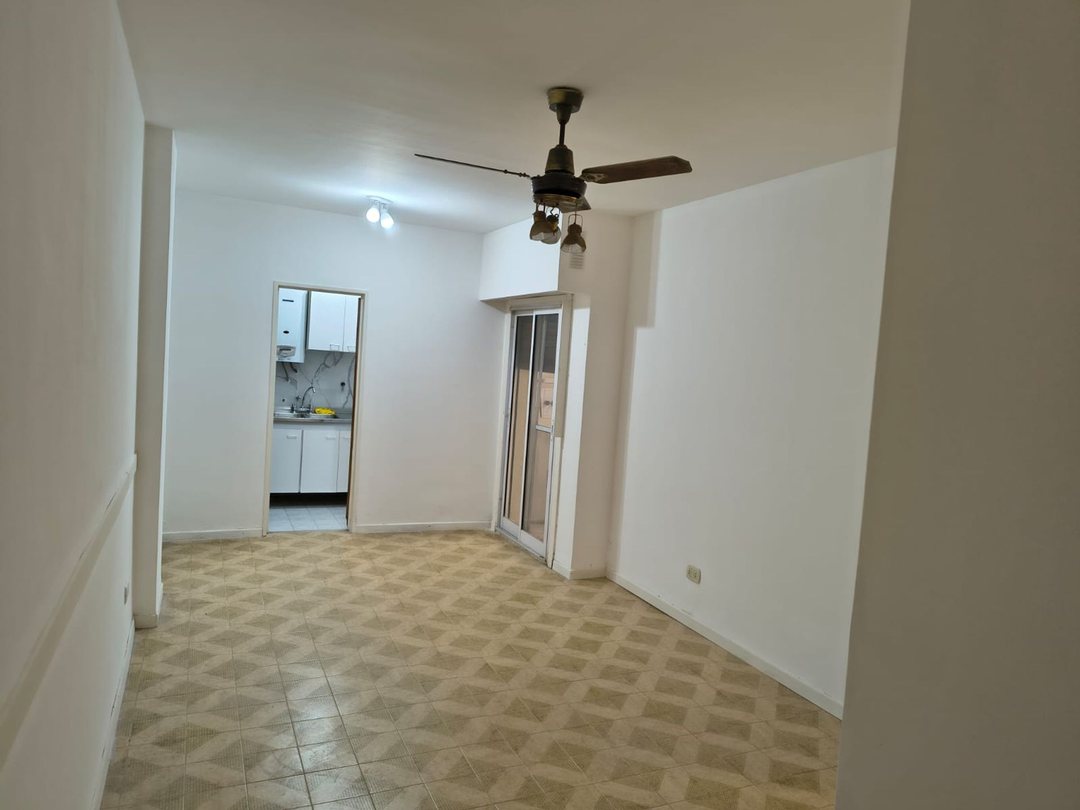 VENTA DPTO. 2 AMB ALMAGRO CON PATIO