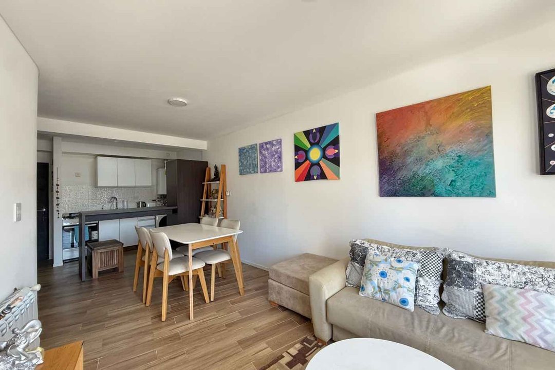 DEPARTAMENTO EN VENTA DE 2 DORMITORIOS EN ABASTO