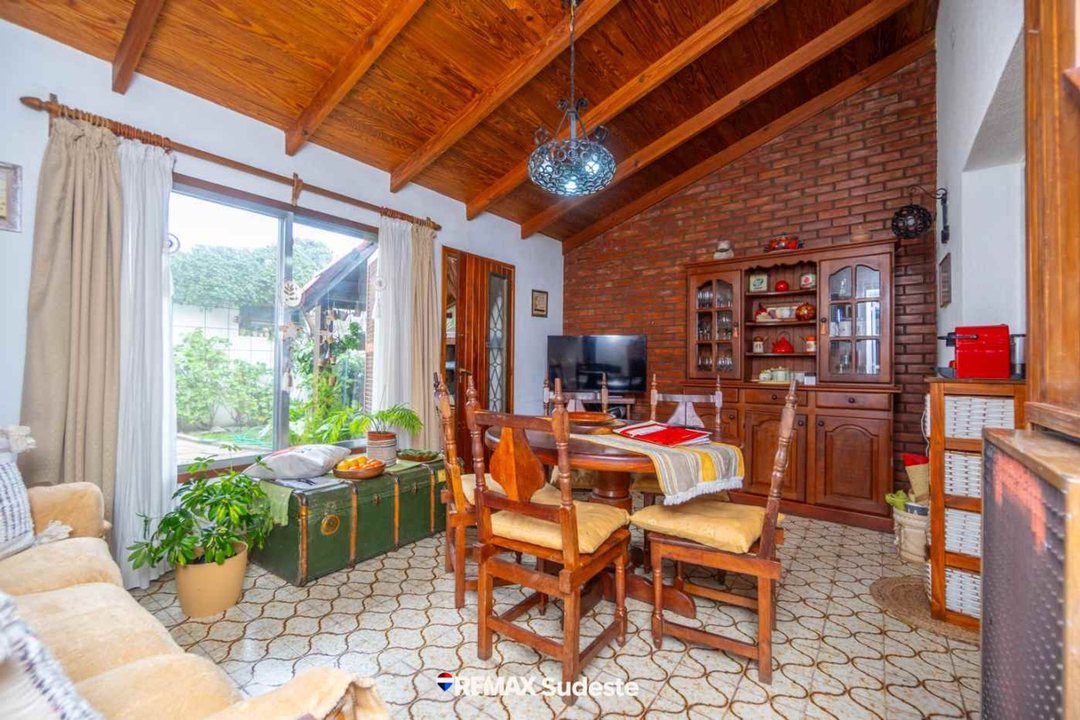 CASA EN VENTA CENTRO PUNTA ALTA