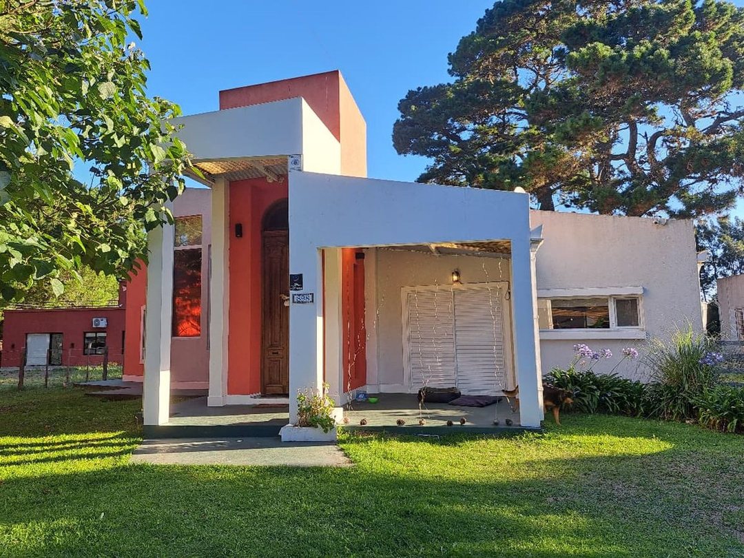 VENTA DE CASA EN LA LUCILA DEL MAR