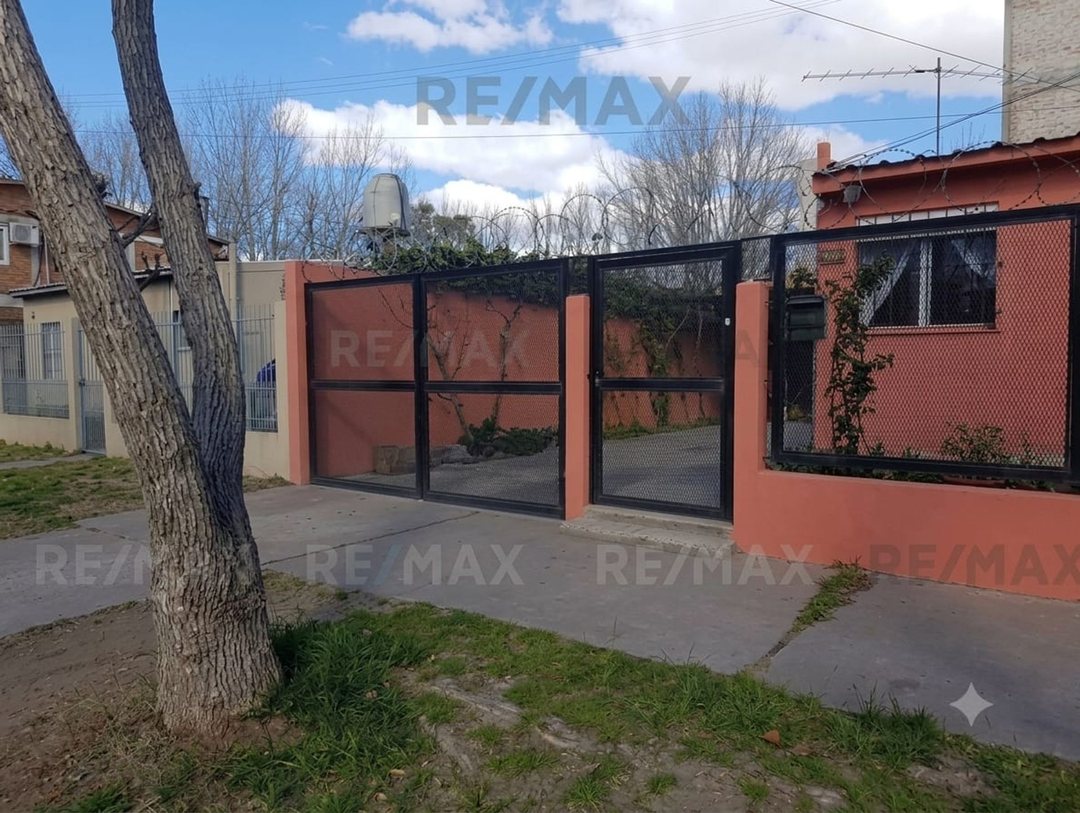 Casa planta baja y monoambiente