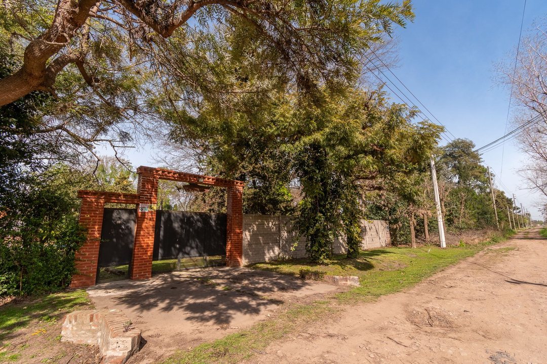 CASA QUINTA 4 AMB. QUINCHO Y PILETA GRAL RODRIGUEZ