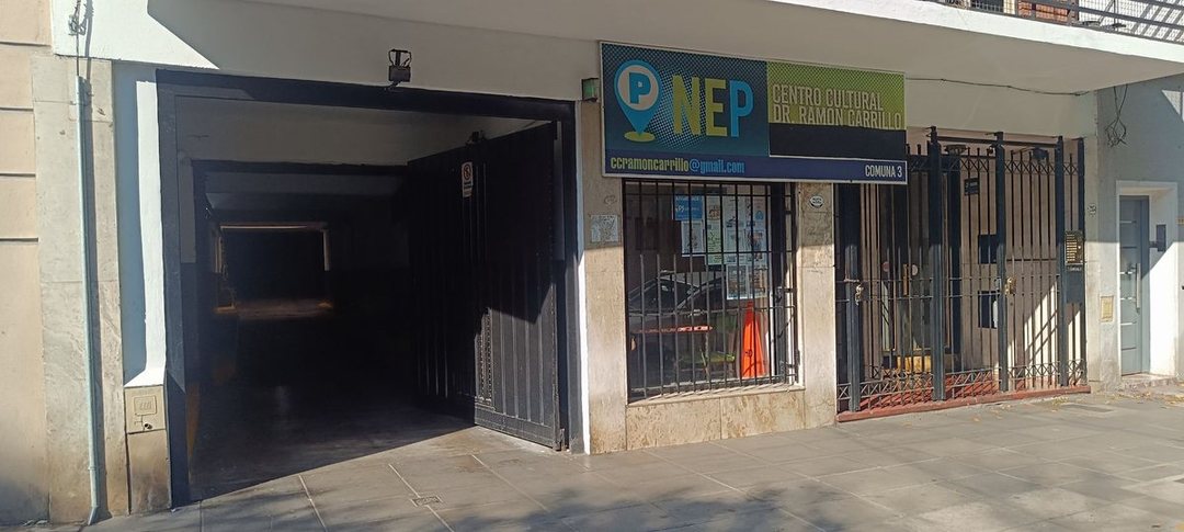 VENTA  DE COCHERA FIJA CUBIERTA EN BALVANERA