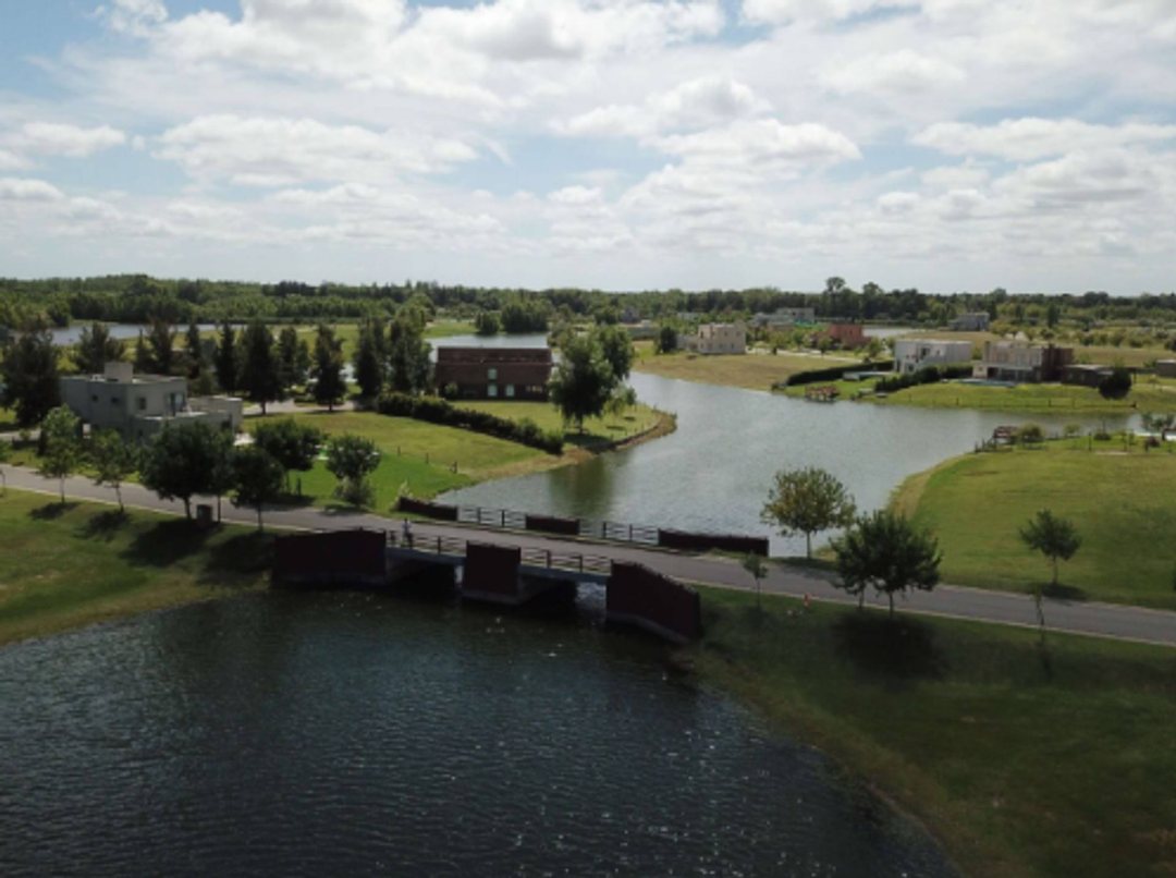 VENTA LOTE CON VISTA AL LAGO