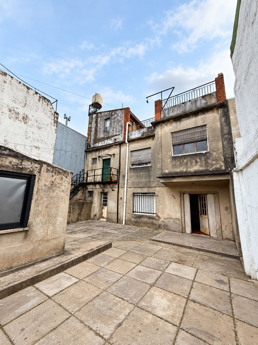 Venta  casa 5 amb a reciclar  en Villa Martelli