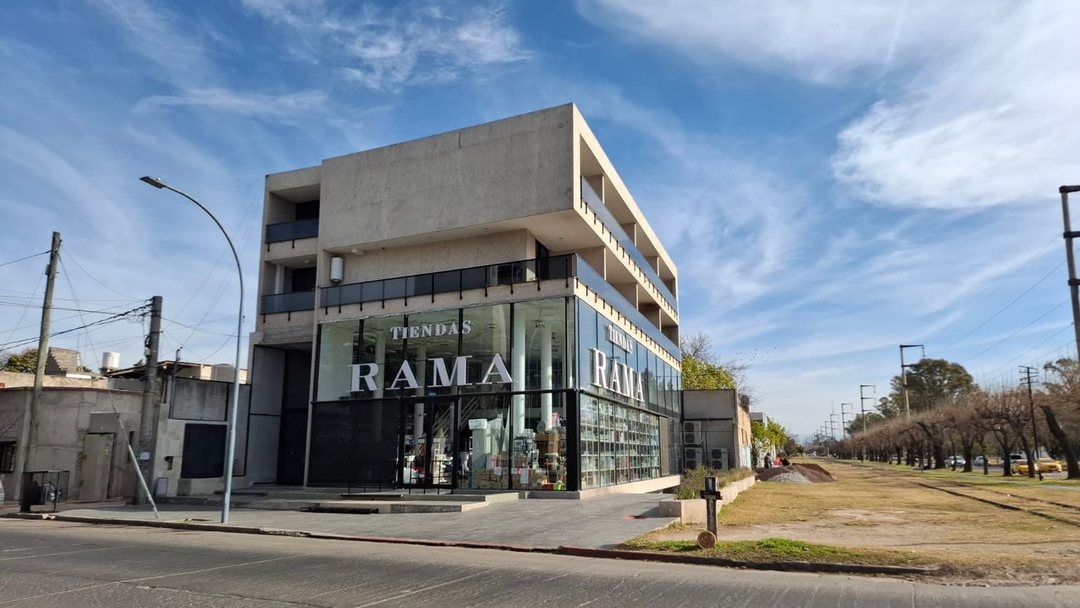 Venta Cochera en Av. Nores Martínez Barrio Jardín