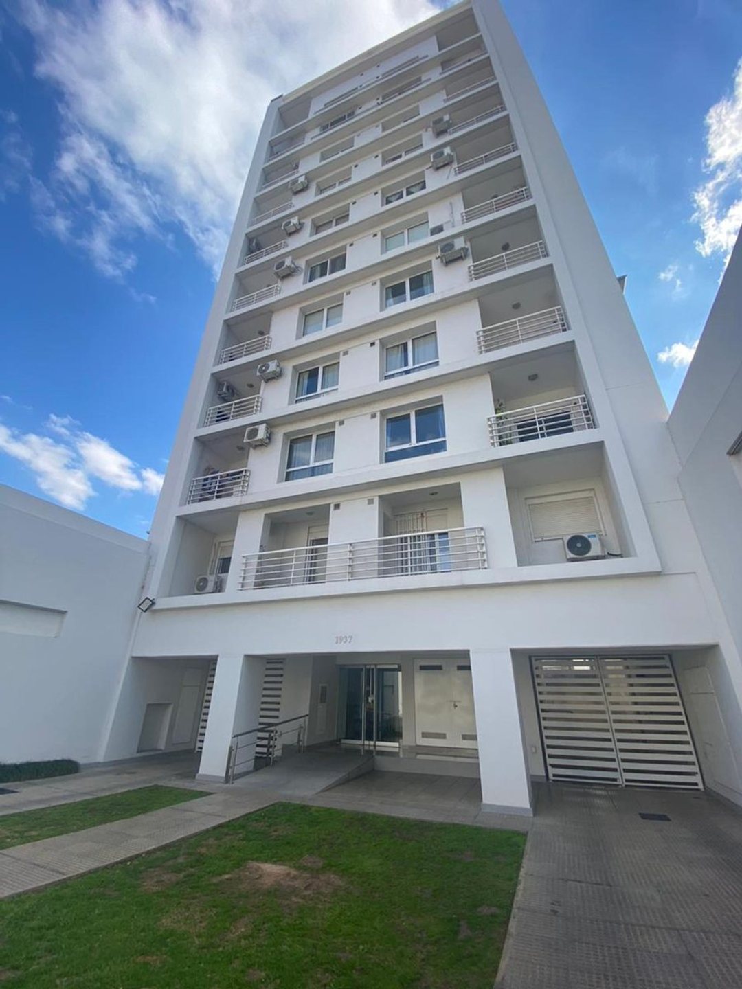 ALQUILER DPTO 2 DORM Y COCHERA PLENO CENTRO/SUR