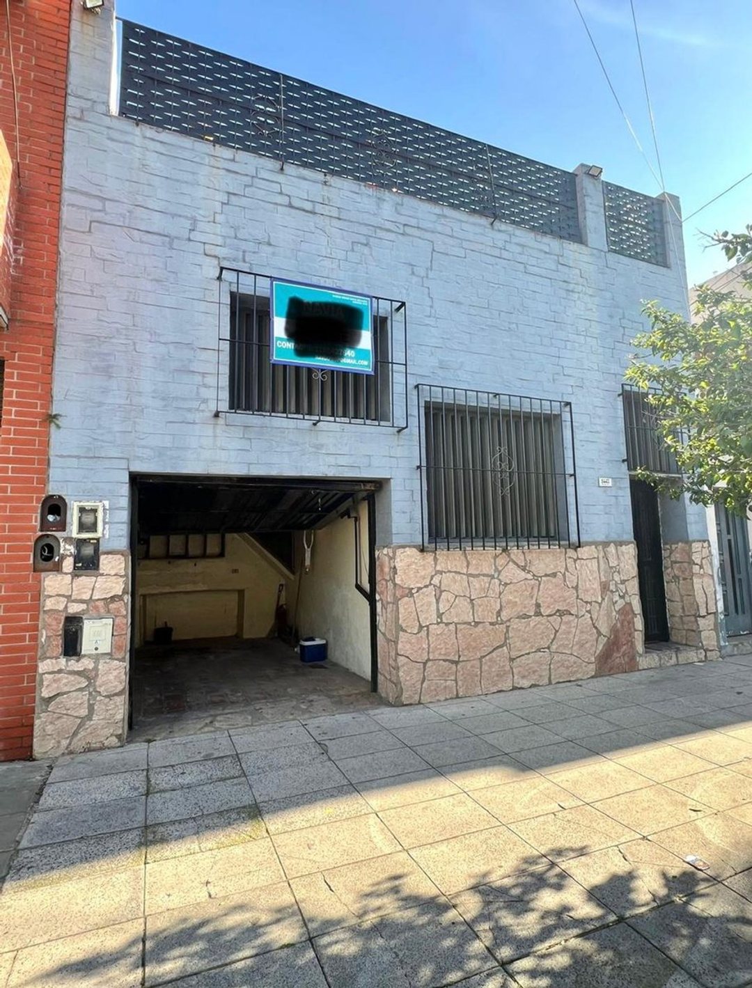 VENTA CASA  6 AMBIENTES  CON COCHERA FLORES CABA
