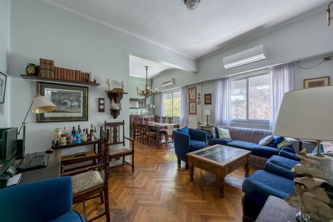 VENTA 5 AMB 3 DORMITORIOS TERRAZA PARRILLA