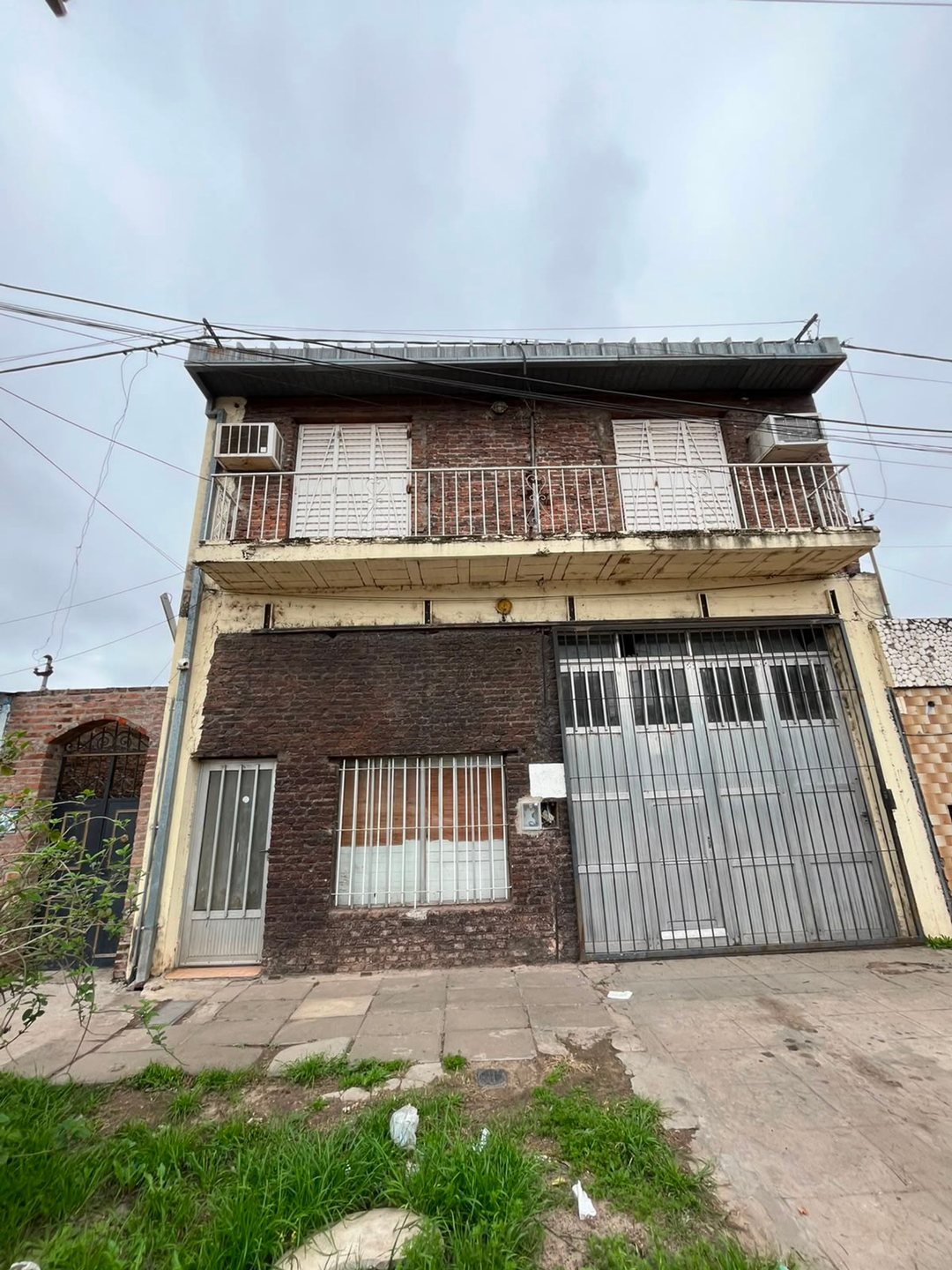 Casa sobre Av. presidente Perón