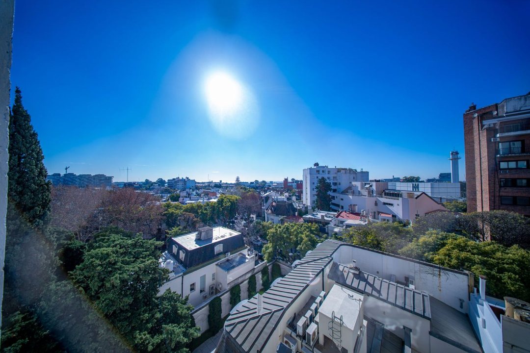 ALQUILER-Piso Barrio Parque,3 dorm, cochera móvil