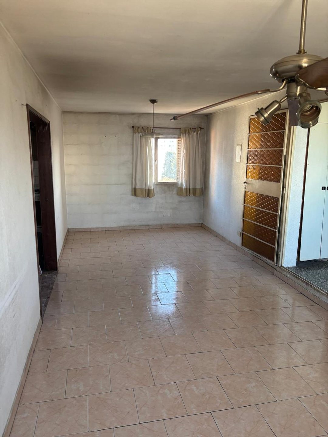 Departamento 5 ambientes en el Barrio Piedrabuena
