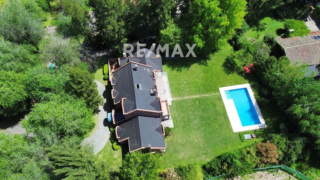 VENTA Casa 4 suites Highland Park parque 2.311 m2