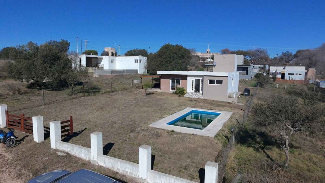 VENTA CASA PILETA KEOKEN BARRIO CERRADO CON RIO