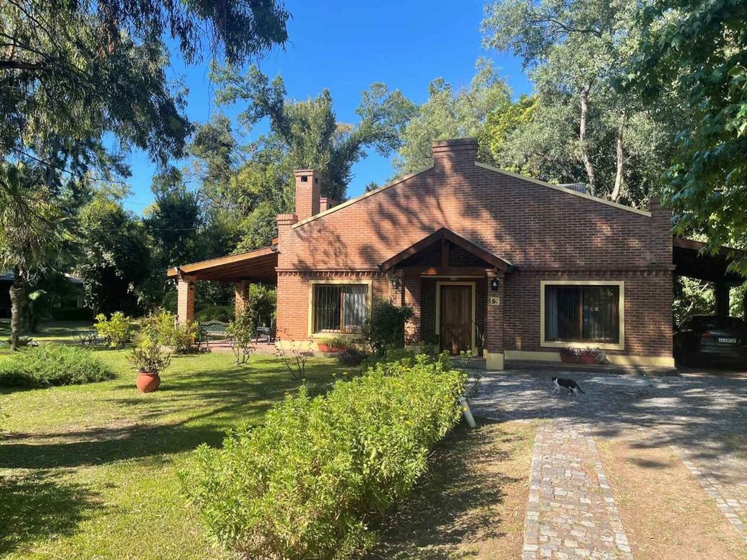 VENTA CASA/QUINTA 5 AMBIENTES EN BENAVIDEZ