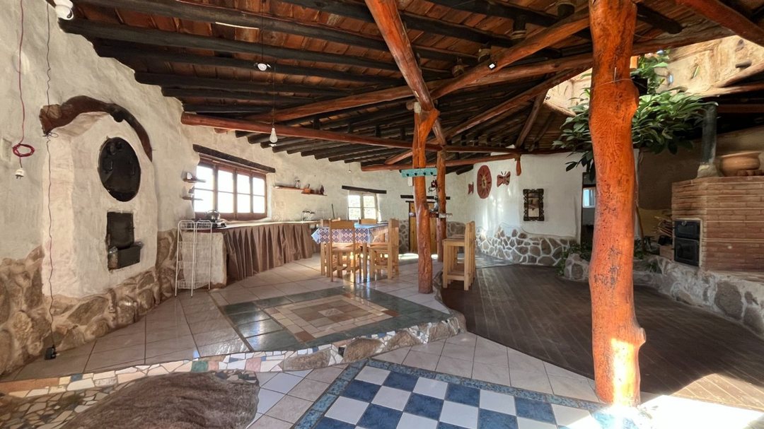 VENTA CASA DE MONTAÑA DE 2 DORM CON CAMPO 2 HECTS