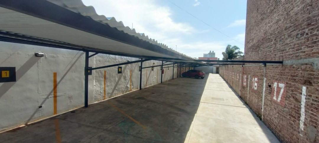 LOTE DE MAS DE 400 mts EN VILLA MADERO CON RENTA