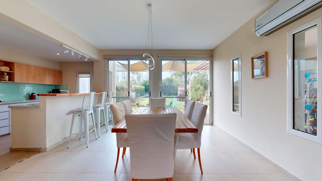 CASA EN VENTA EN CITY BELL, QUIMILAR