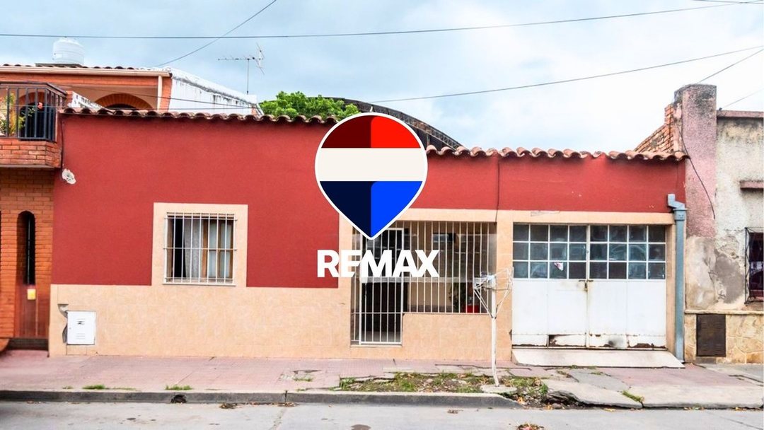 CASA VENTA MACROCENTRO 4 DORM ACEPTA PERMUTA