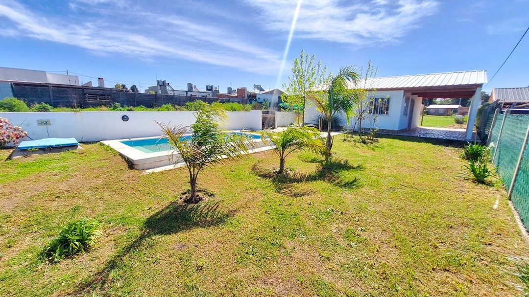 Casa 2 dormitorios en Sauce Montrull, gran terreno