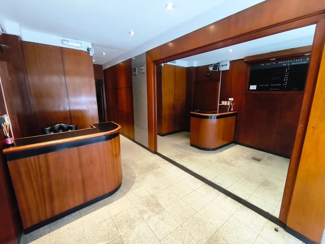 Venta Oficina. Talcahuano c/Baño. Impecable estado
