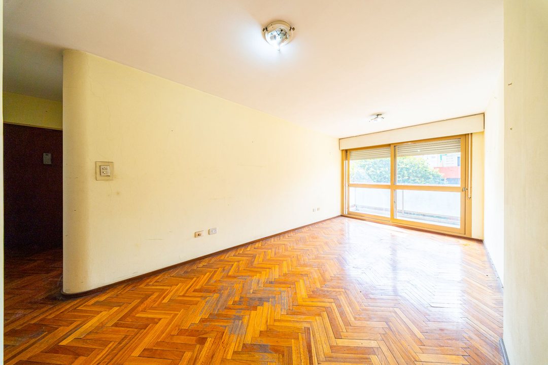 Venta Departamento 2 Dormitorios Cochera  Baulera