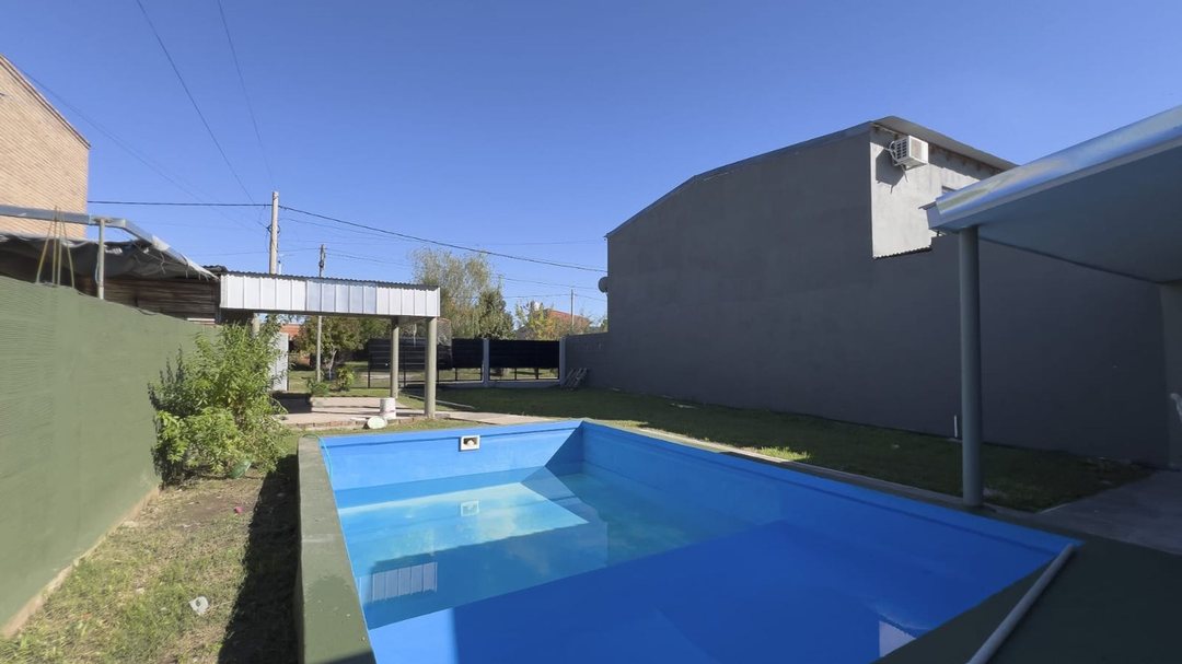 casa en venta tres ambientes en Las Carolinas