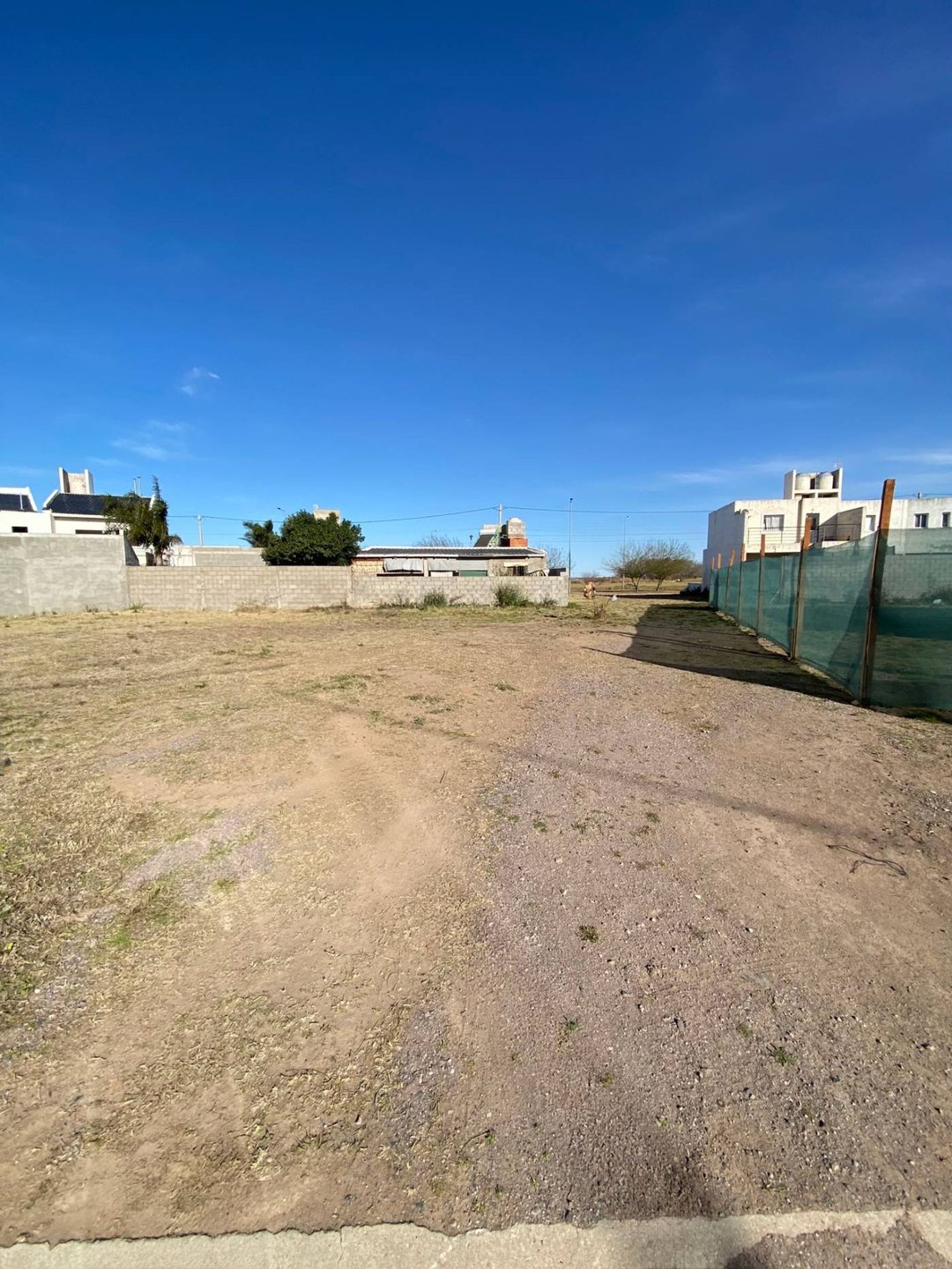 LOTE en Valle Cercano El Recreo 258m2 Apto Duplex