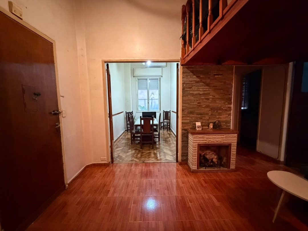 VENTA DPTO 3 AMB C ENTREPISO PATIO BALVANERA
