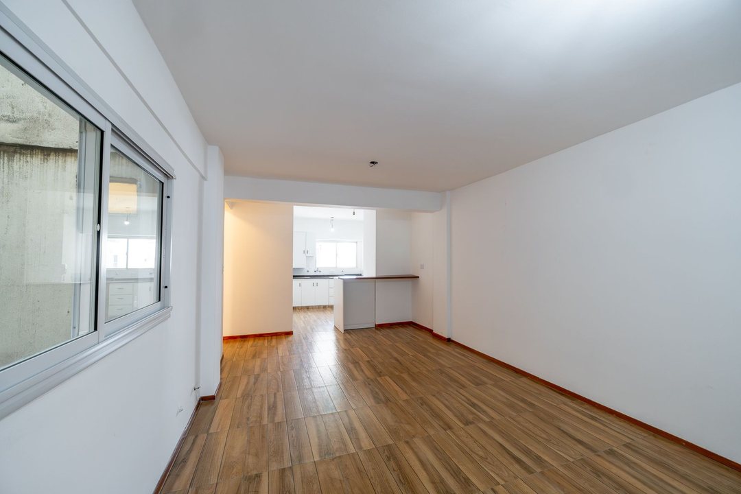 DEPARTAMENTO EN VENTA DE TRES DORMITORIOS ZONA RIO