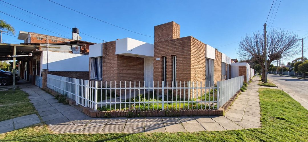 VENTA CASA 3 DORM - SANTA ISABEL SEGUNDA
