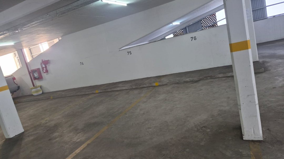VENTA COCHERA EN EDIFICIO SAN JERÓNIMO 89