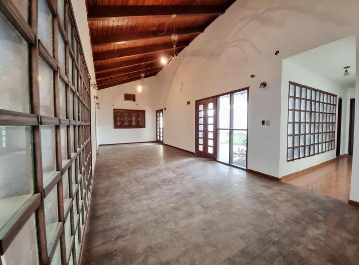 Casa · 160m² · 2 Dormitorios · 1 Cochera