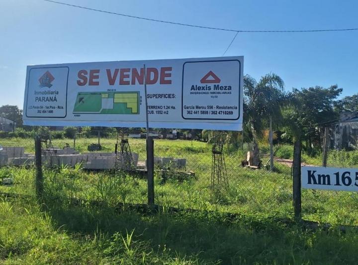 Terreno · 1552m²