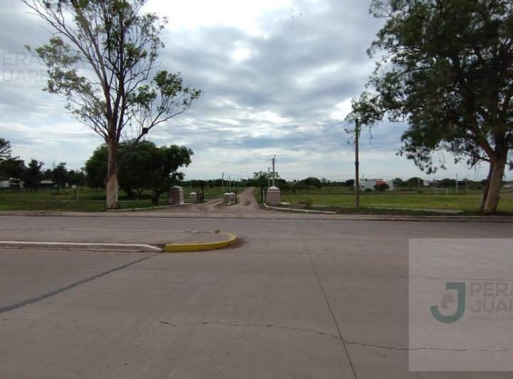 Terreno · 928m²