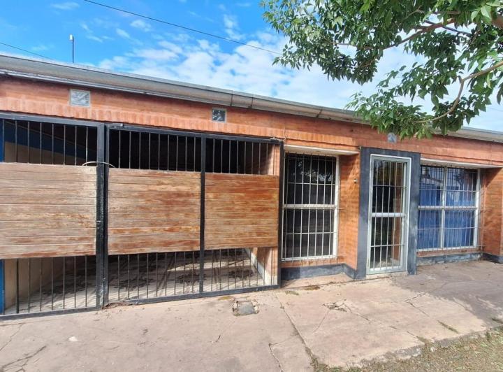 Casa · 144m² · 5 Ambientes · 1 Cochera