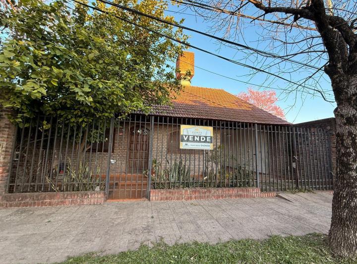 Casa · 120m² · 2 Dormitorios