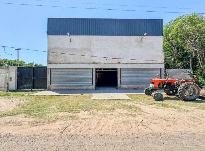 Bodega-Galpón · 880m²