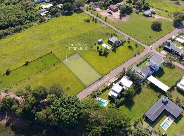 Terreno · 1200m²