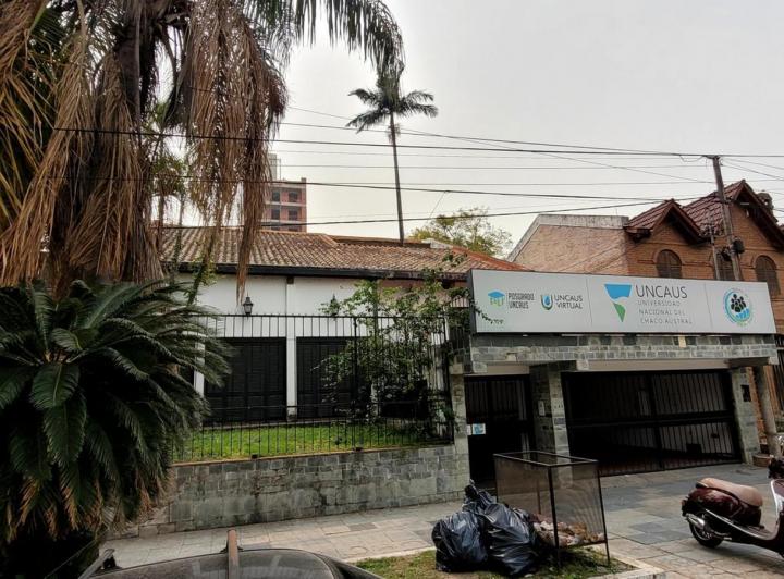 Casa · 950m² · 8 Dormitorios