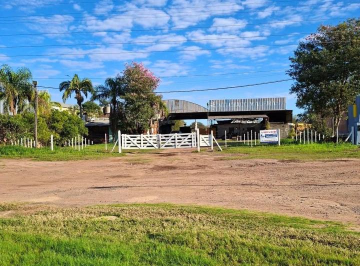 Bodega-Galpón · 1000m² · 5 Ambientes