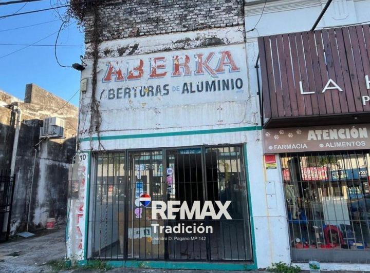 Local comercial · 205m²