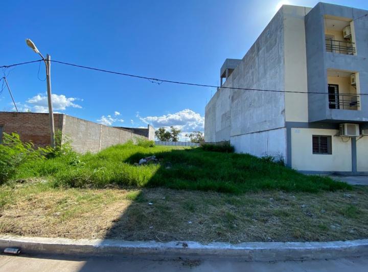 Terreno · 393m²