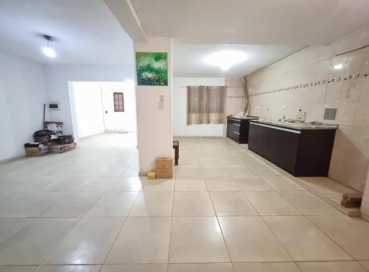Casa · 106m² · 4 Dormitorios
