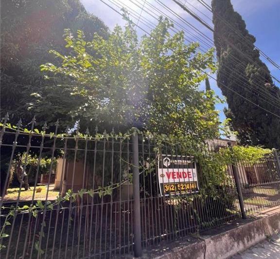 Casa · 494m² · 4 Ambientes · 2 Cocheras