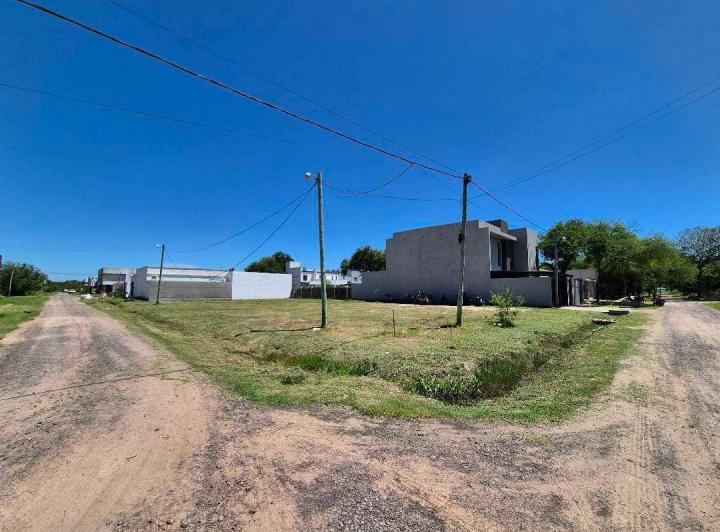 Terreno · 834m²