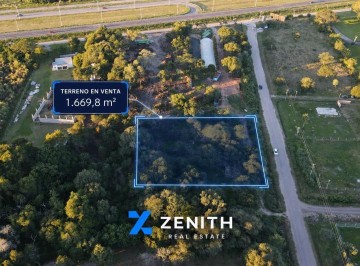 Terreno · 1670m²