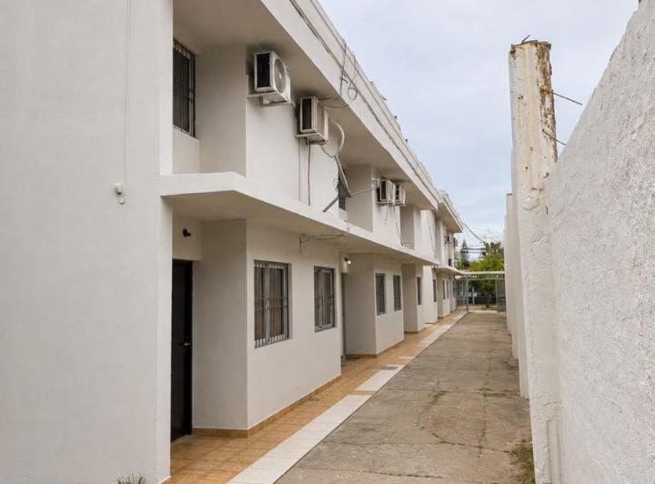 Edificio · 353m²