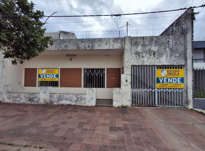 Casa · 203m² · 5 Ambientes · 3 Cocheras