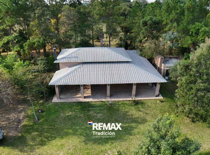 Quinta vacacional · 228m² · 2 Dormitorios · 1 Cochera